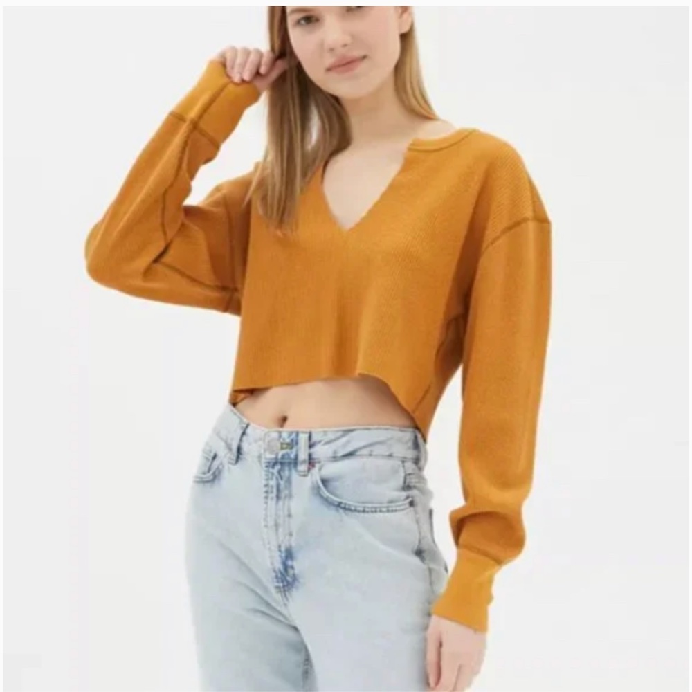 UO BDG Corey Notched Thermal Cropped Top long sleeve waffle Yellow Gold Mustard - Picture 1 of 4